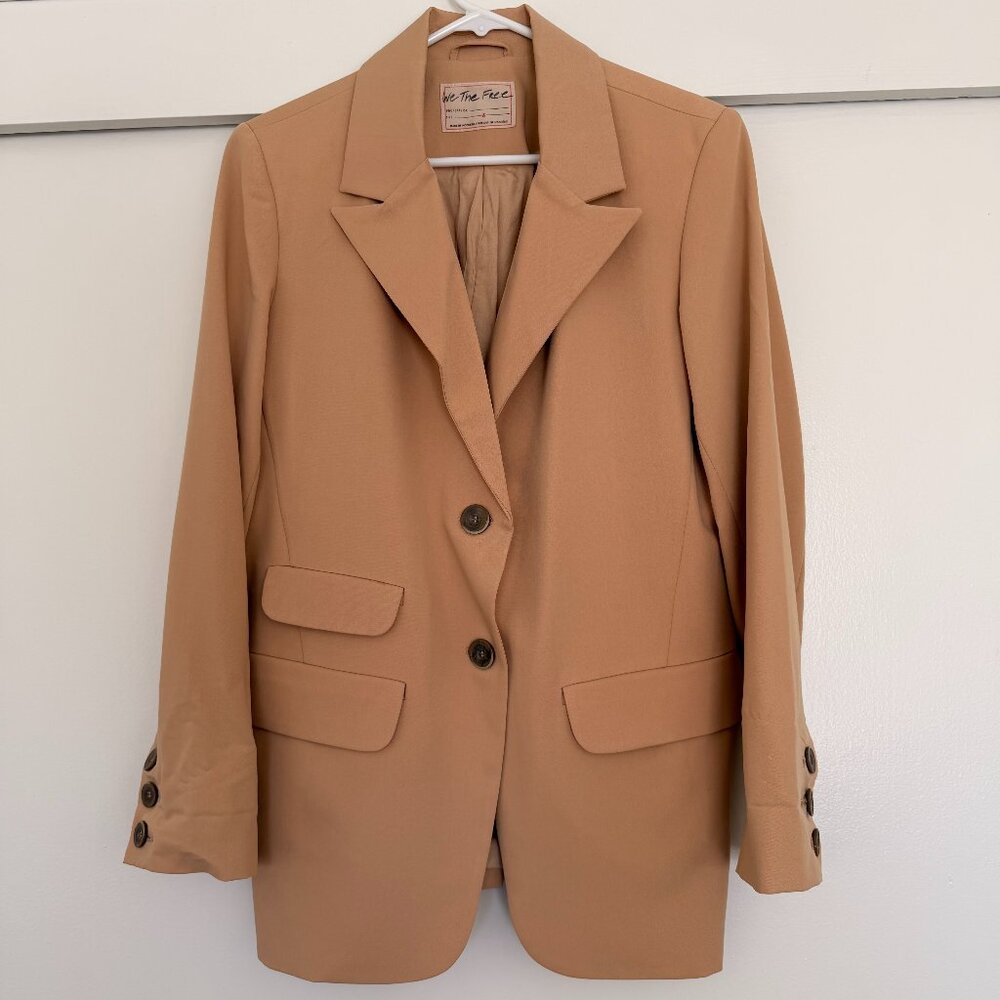Free People Oversized Blazer Suit Jacket in tan / camel